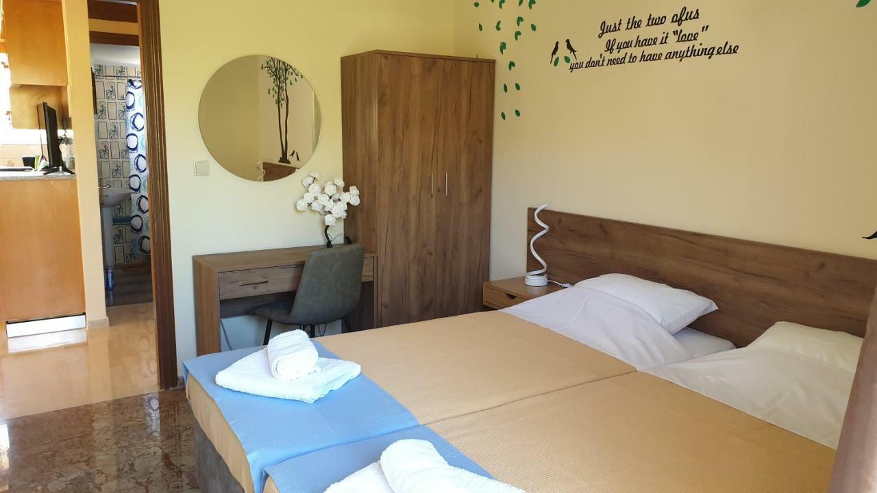 Apartament Enjoy Sunset Palaiochora Zewnętrze zdjęcie